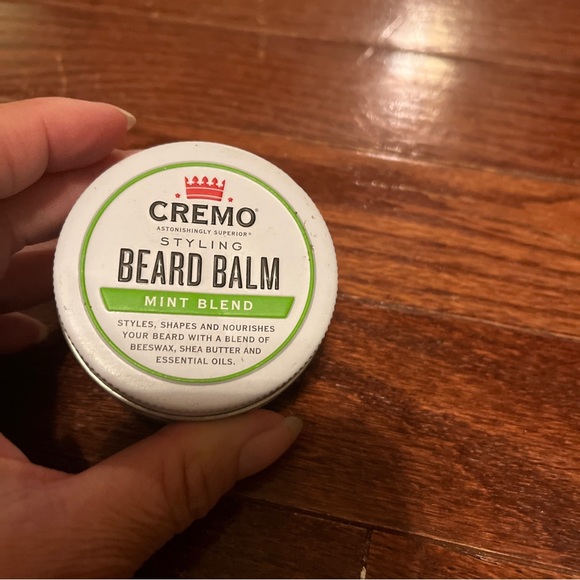 Cremo Styling Beard Balm - Mint Blend 2 oz. 
Step shapes and nourish - Picture 1 of 4